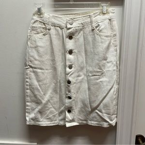White denim skirt